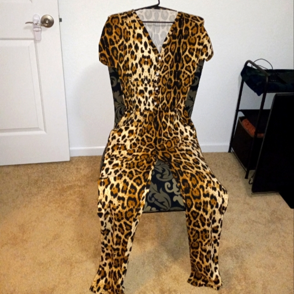 Womens Cheetah Print V Neck Short Sleeve Elastic Waist Pant Jumpsuit